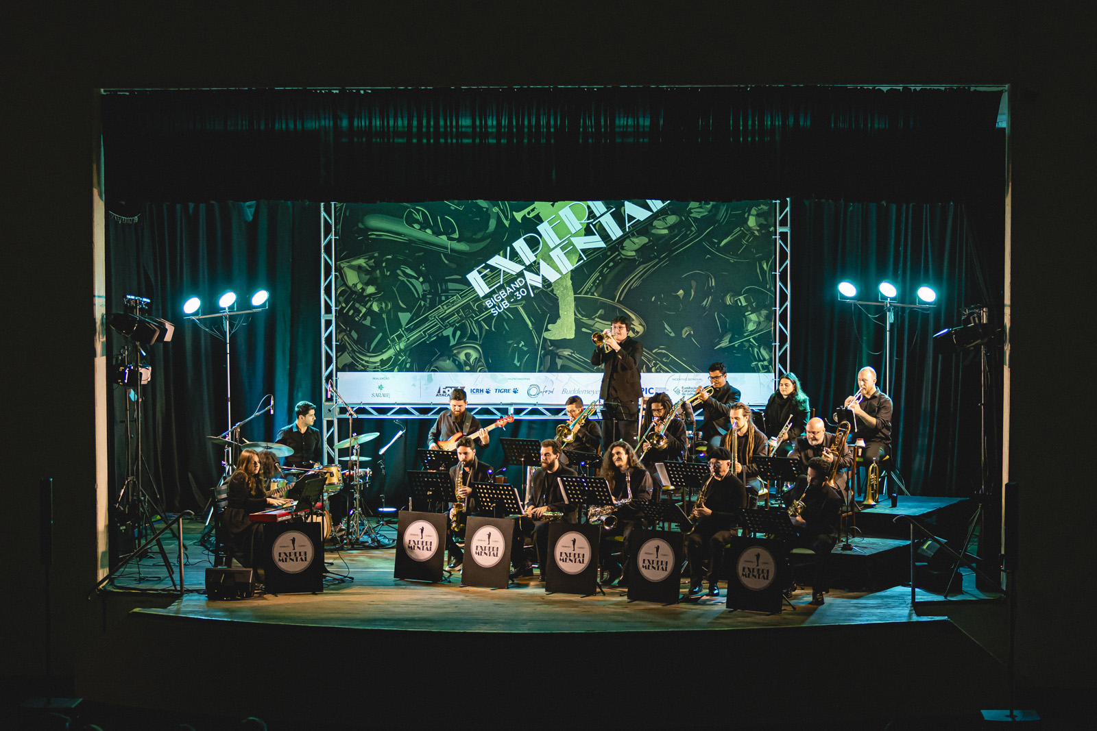 洋楽 BIG LUGO/TERRITORIAL Experimental Big Band toca na Feira Jardim Criativo, do MAJ